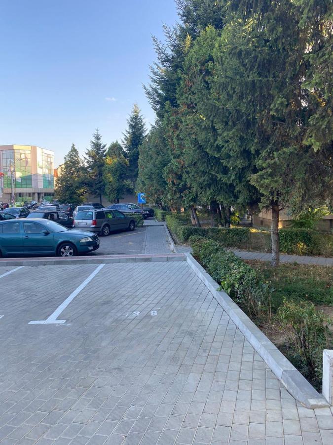 Welcome In Central Pitesti Apartment Exterior photo