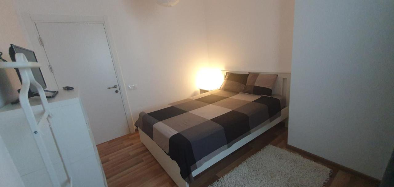 Welcome In Central Pitesti Apartment Exterior photo